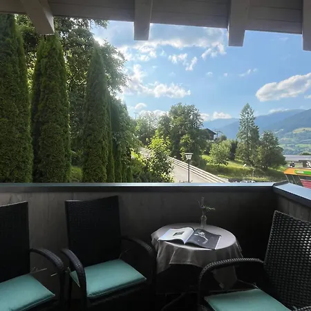 Margarethenstein With Private Sauna, Including Zell Am Summercard Apartment Kaprun